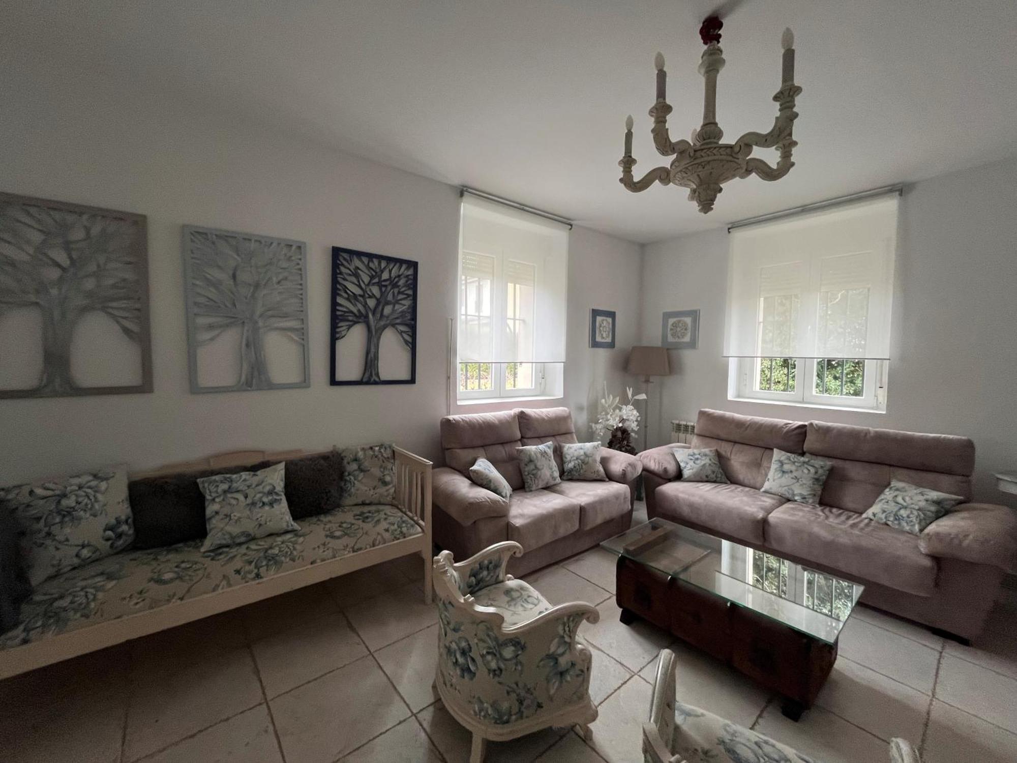 Villa Merenciana Agoncillo ภายนอก รูปภาพ